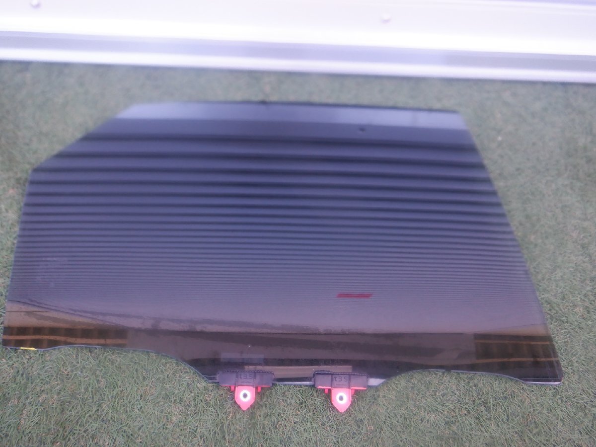 レクサス純正 TAZA25 NX350 AAZA20 AAZA25 NX250 AAZH20 AAZH26 NX450 NX 20系 NX ウィンドウ ガラス リア ドア 右側 運転席 68103-78050拍卖