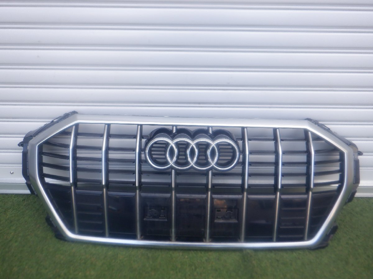 アウディ純正 AUDI 83A F3 Q3 フロントグリル ラジエーターグリル 83A853651 m-25-10-156拍卖