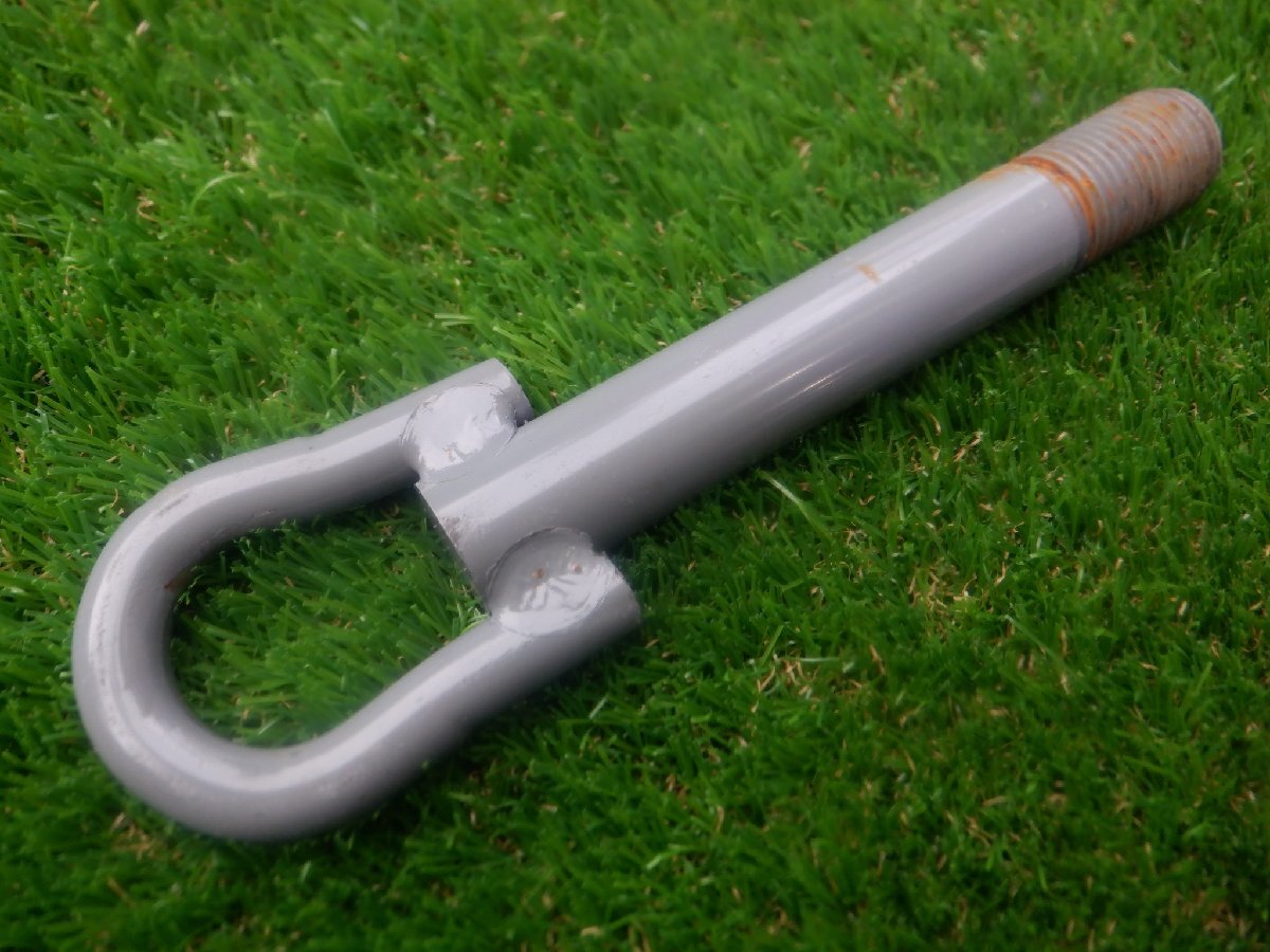 新車外し トヨタ純正 トーイングフック 牽引フック ハイエース ? タウンエース ? 全長 約19.5㎝ ボルト太さ 約21.8mm拍卖