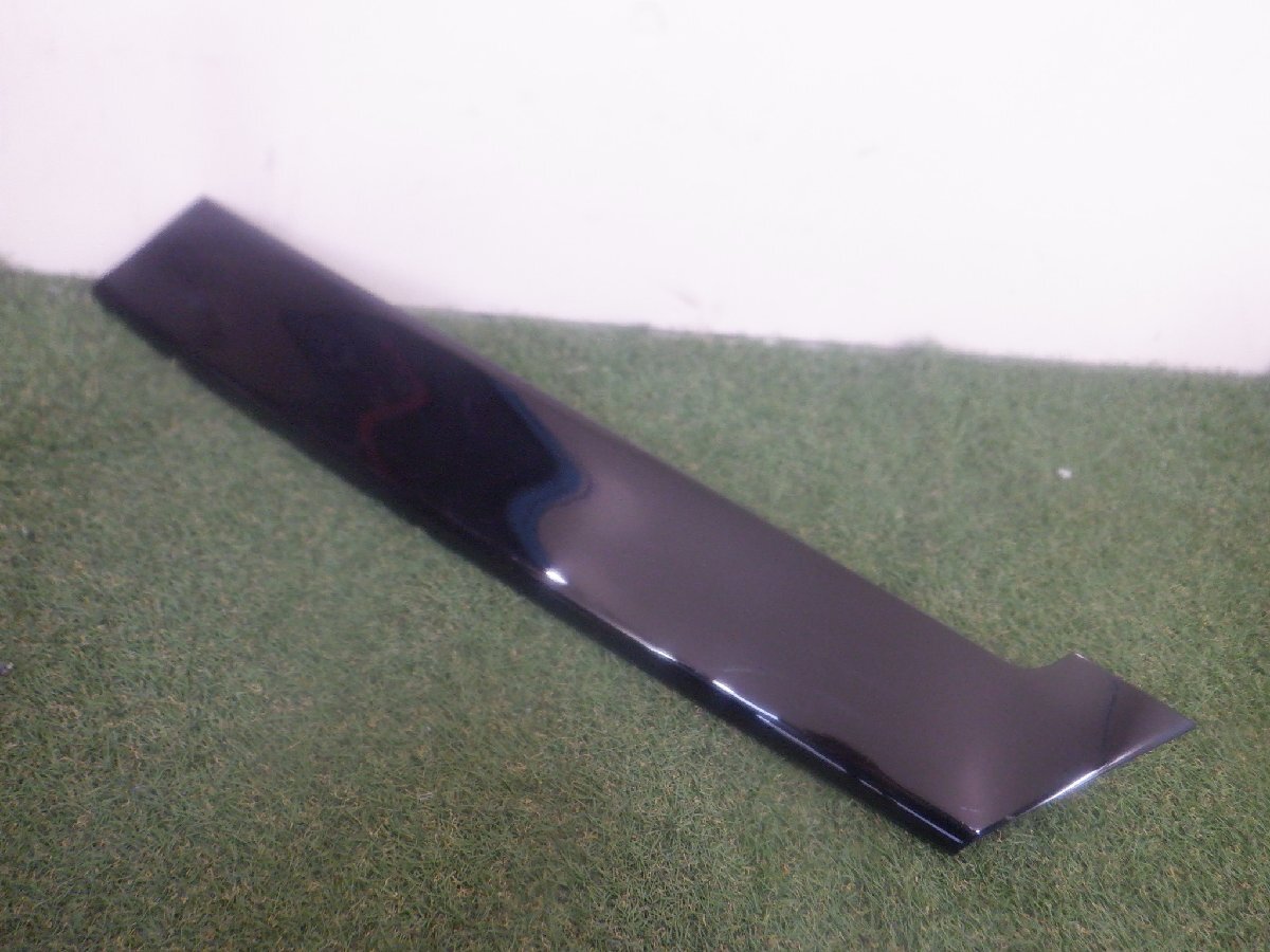 純正 ZRR80 ZRR85 ZWR80 80 ノア ヴォクシー エスクァイア スライドレールカバー クォーターパネル 右側 60835-28040 ブラック202拍卖