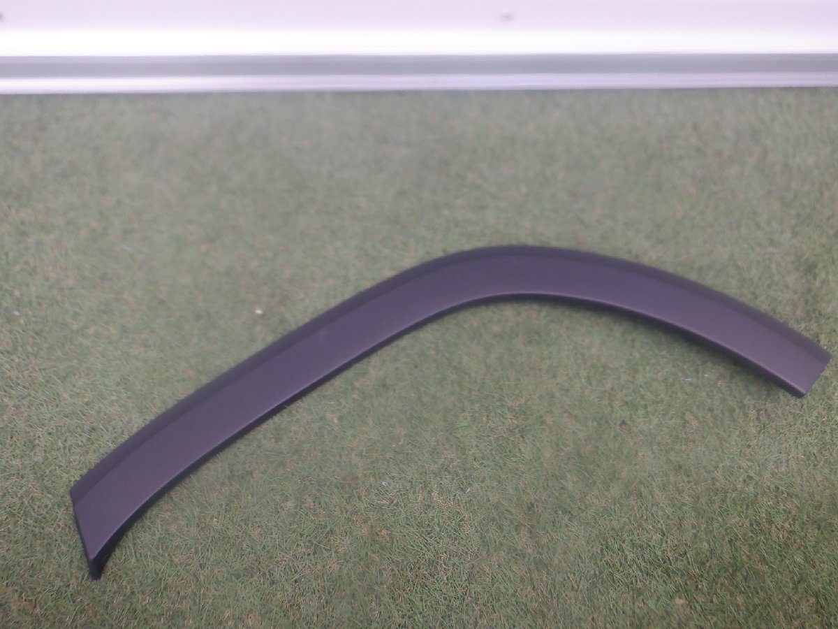 ベンツ純正 W247 X247 GLBクラス GLB180 GLB200 GLB250 フェンダーモール トリム リア A2478850222 左側 m-25-10-518拍卖