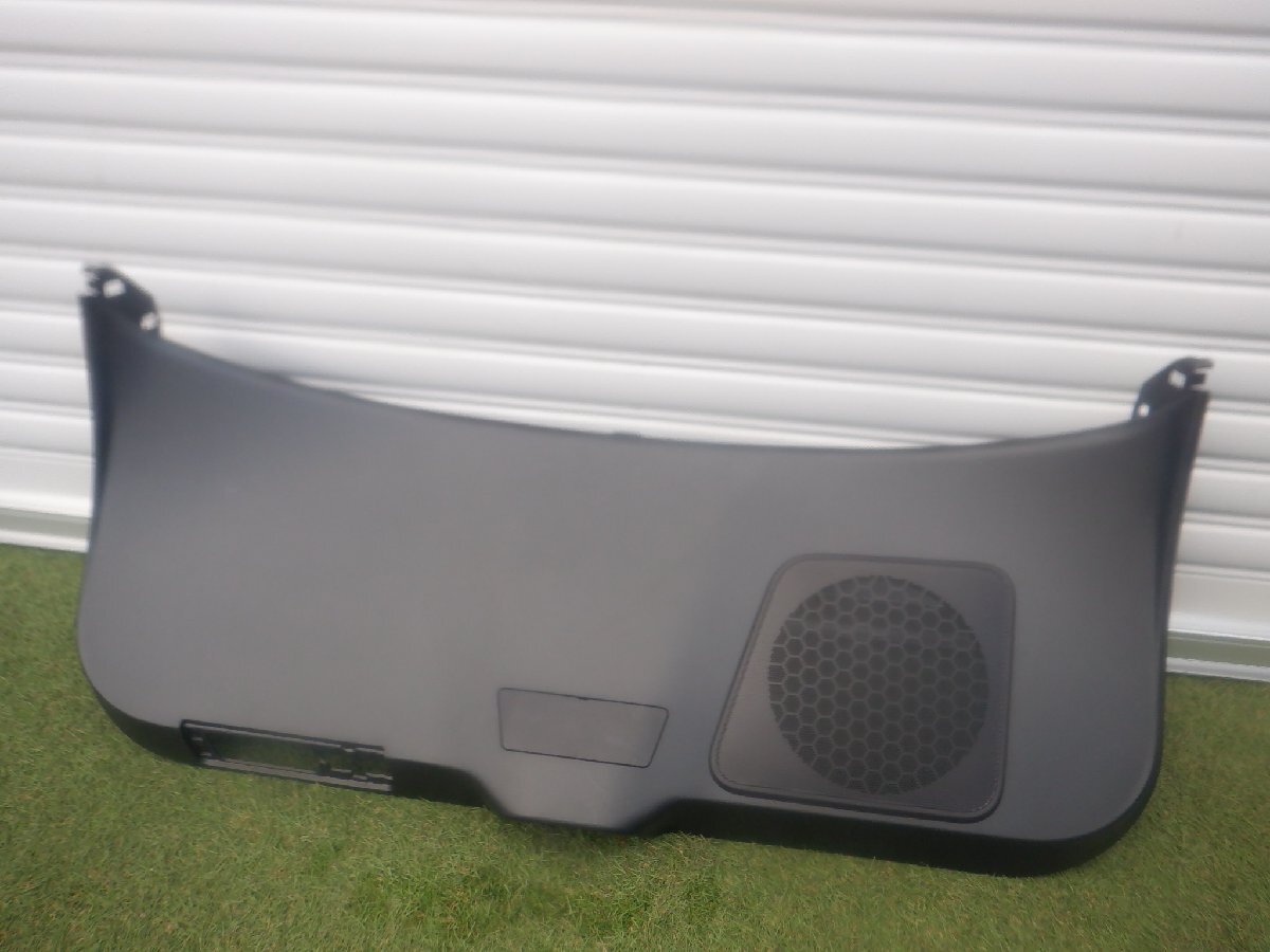 新車外し トヨタ純正 AZSH36W AZSH37W クラウンスポーツ リアゲート バックドアトリムボード 67750-30010 67750-30020拍卖