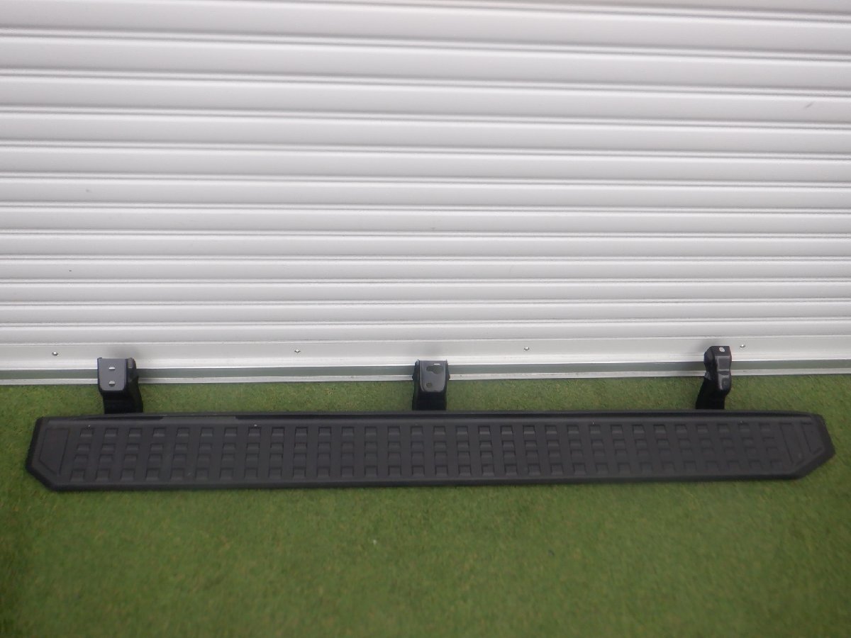 新車外し トヨタ純正 TRJ250W GDJ250W ランドクルーザー 250 ランクル サイドステップ ステップガード 右側 運転席 ステー付 51771-6A220拍卖