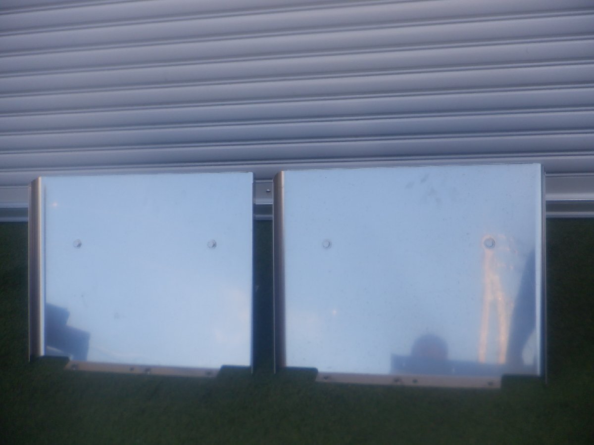 新車外し UDトラックス ?? 純正 マッドガード 泥除け 左右 ステー ブラケット のみ サイズ 約59㎝ × 約49㎝ m-25-10-626拍卖