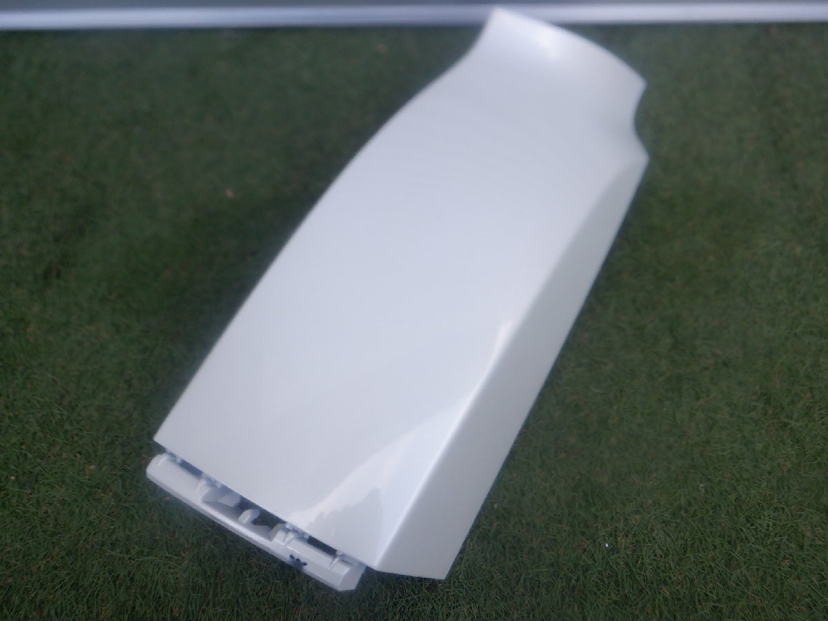 純正 TAHA40W TAHA45W AAHH40W AAHH45W AGH40W AGH45W 40 ヴェルファイア アルファード リア 上部 コーナーパネル 右 52165-V2010 白089拍卖