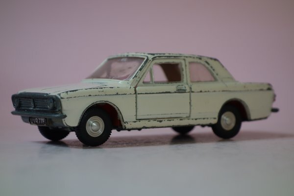 73070■ディンキー 159 フォード コルティナ デラックス DINKY FORD CORTINA DE LUXE 拍卖