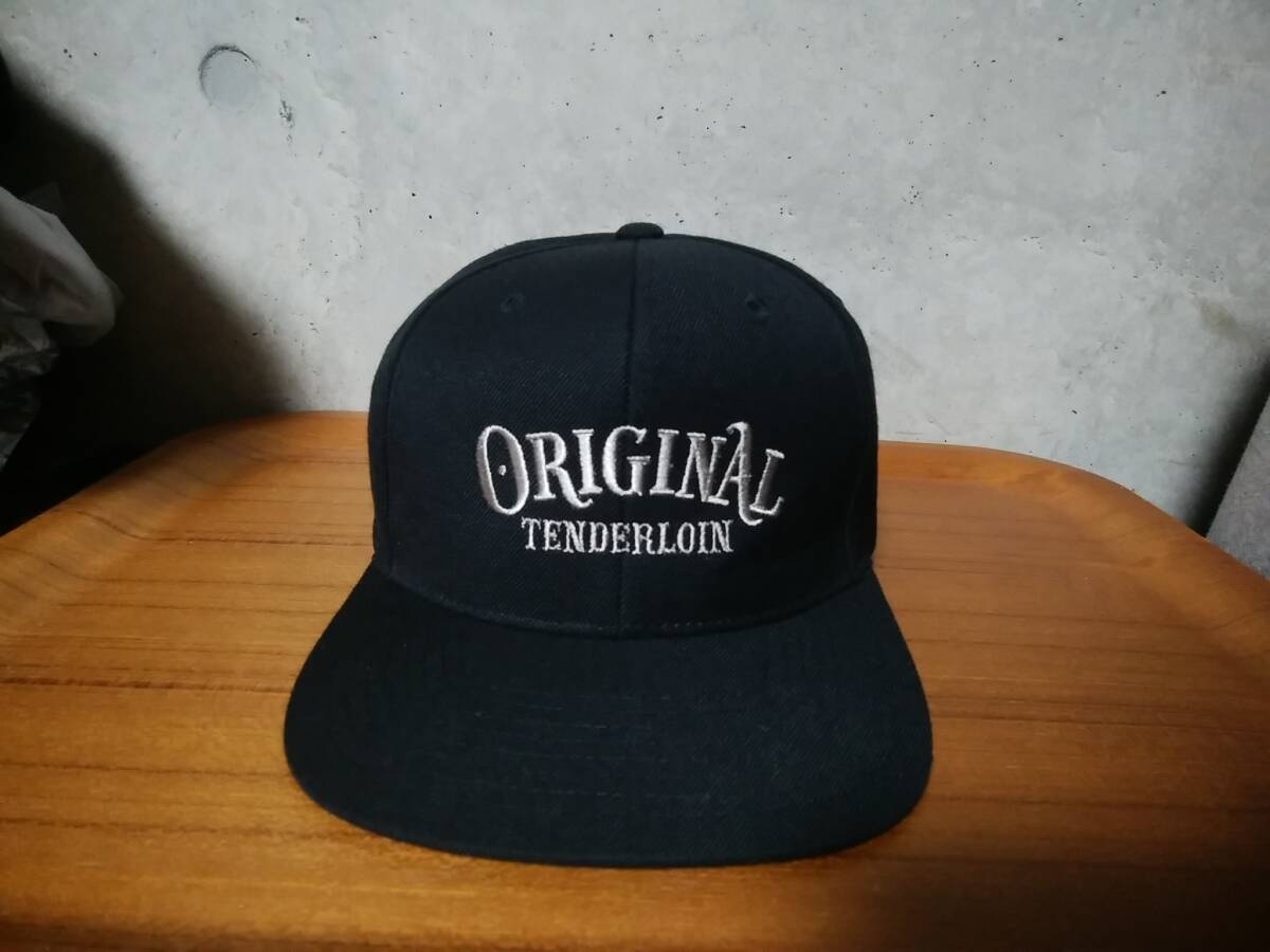 【TENDERLOIN テンダーロイン 】刺繍入りベースボールキャップ 本店限定 トラッカーキャップ 名作 人気アイテム拍卖