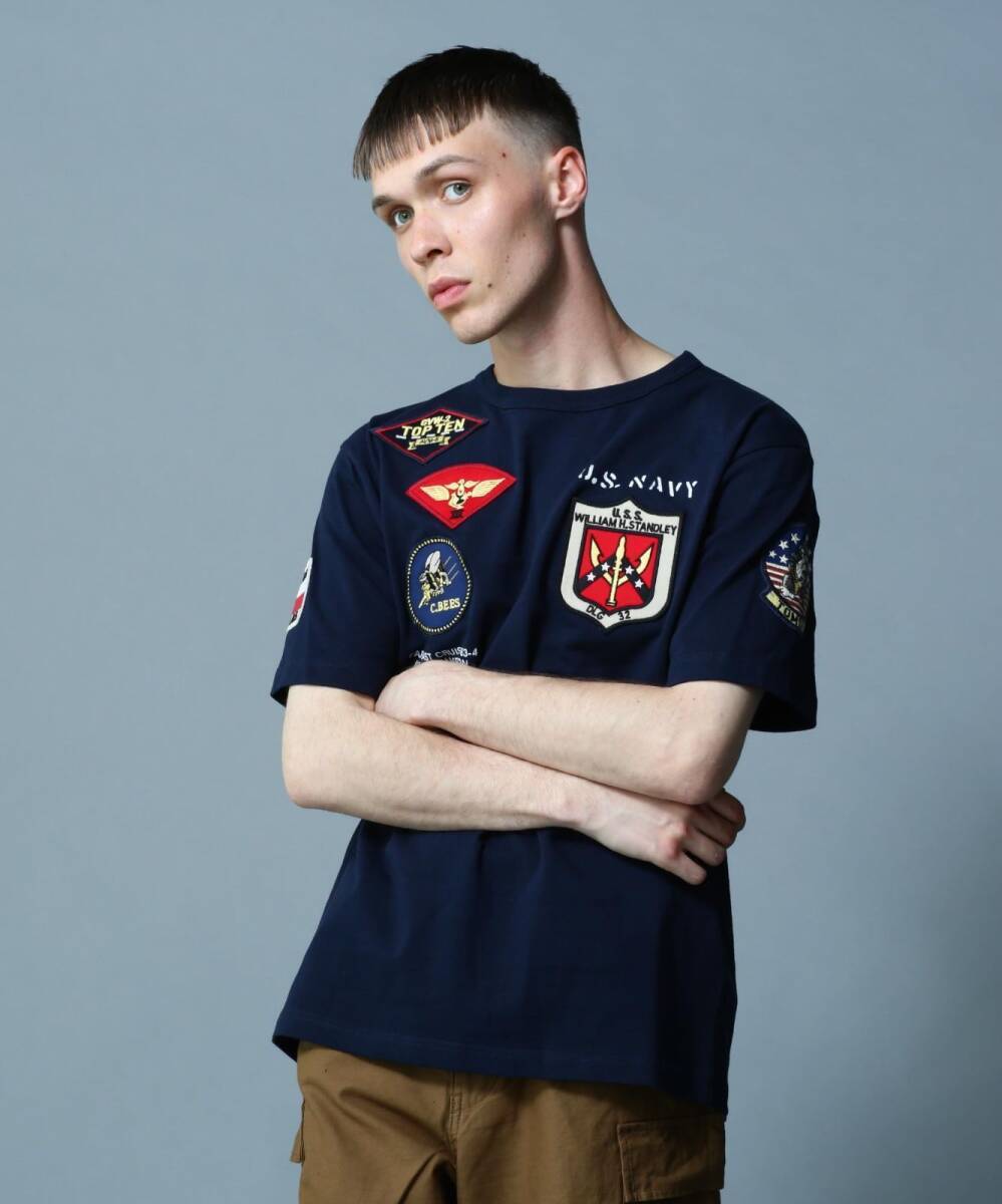 【AVIREX アヴィレックス】TシャツM 「トップガン ワッペンTシャツ」 限定 人気アイテム ワッペン刺繍デザイン入り拍卖