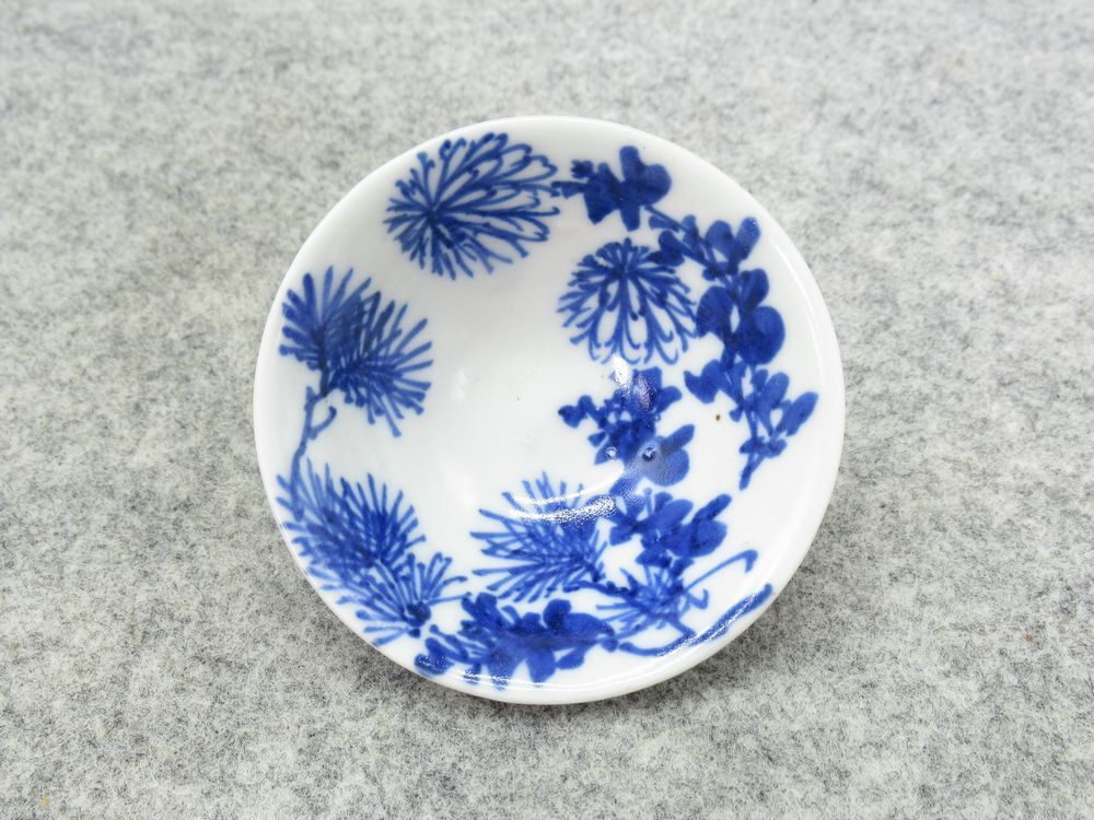 京焼 無銘 染付 青華 君子紋 盃 酒器 杯 酒盃 酒杯 ぐい呑み 検/ 六兵衛 七兵衛 煎茶碗 煎茶器拍卖