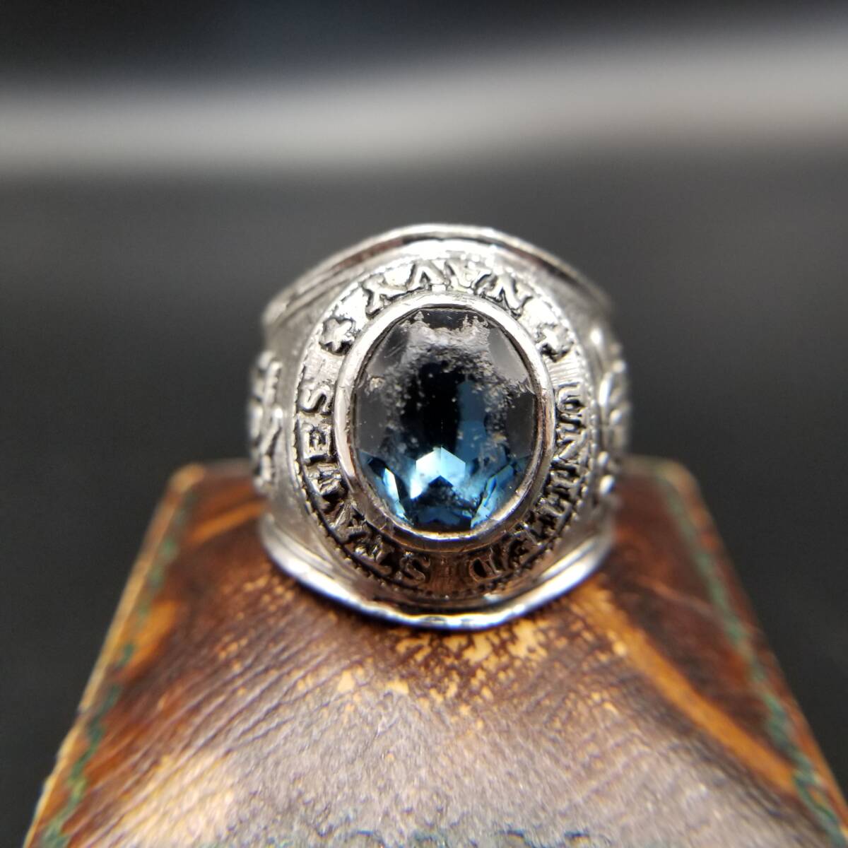 Pride社製 US Navy ヴィンテージ ミリタリー シグネット リング 925 シルバー 銀 指輪 USN 錨 帆船 紋章 水色石 大ぶり 重厚感 Y24-X拍卖