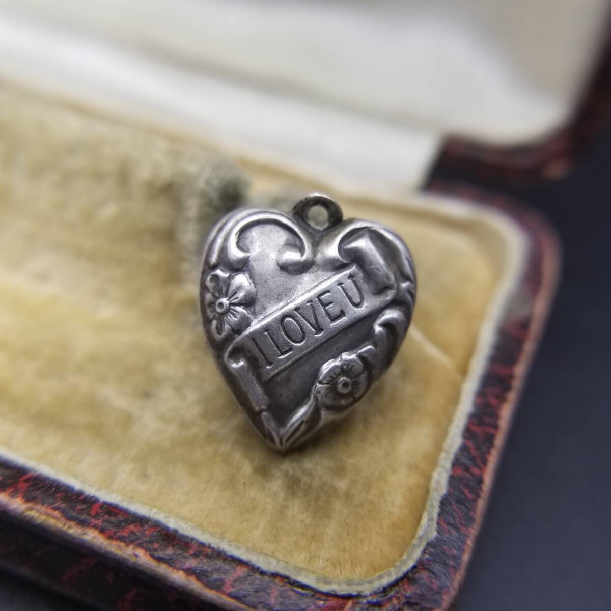 WWII期 ヴィンテージ スウィートハートジュエリー I Love U 勿忘草 チャーム 925シルバー ペンダントヘッド 銀 ネーム彫金 Peggy Lou Y25-D拍卖