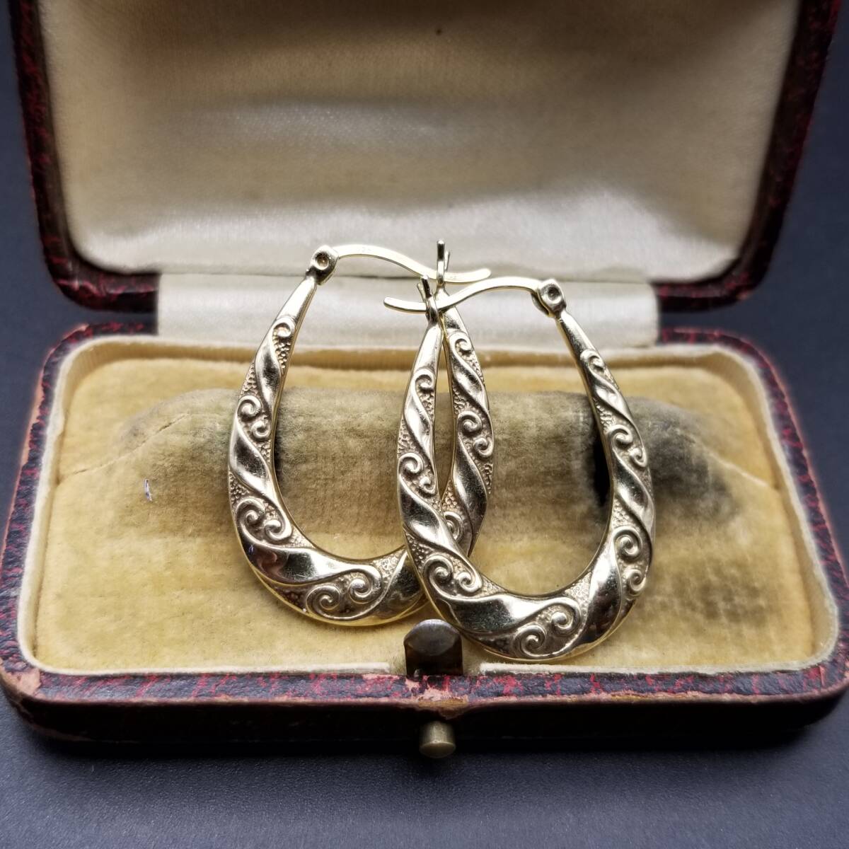 レトロ クラシック 唐草模様 オーバル 925 シルバー ヴィンテージ フープ ピアス 銀 ゴールドトーン 上品 エレガント Y25-G拍卖