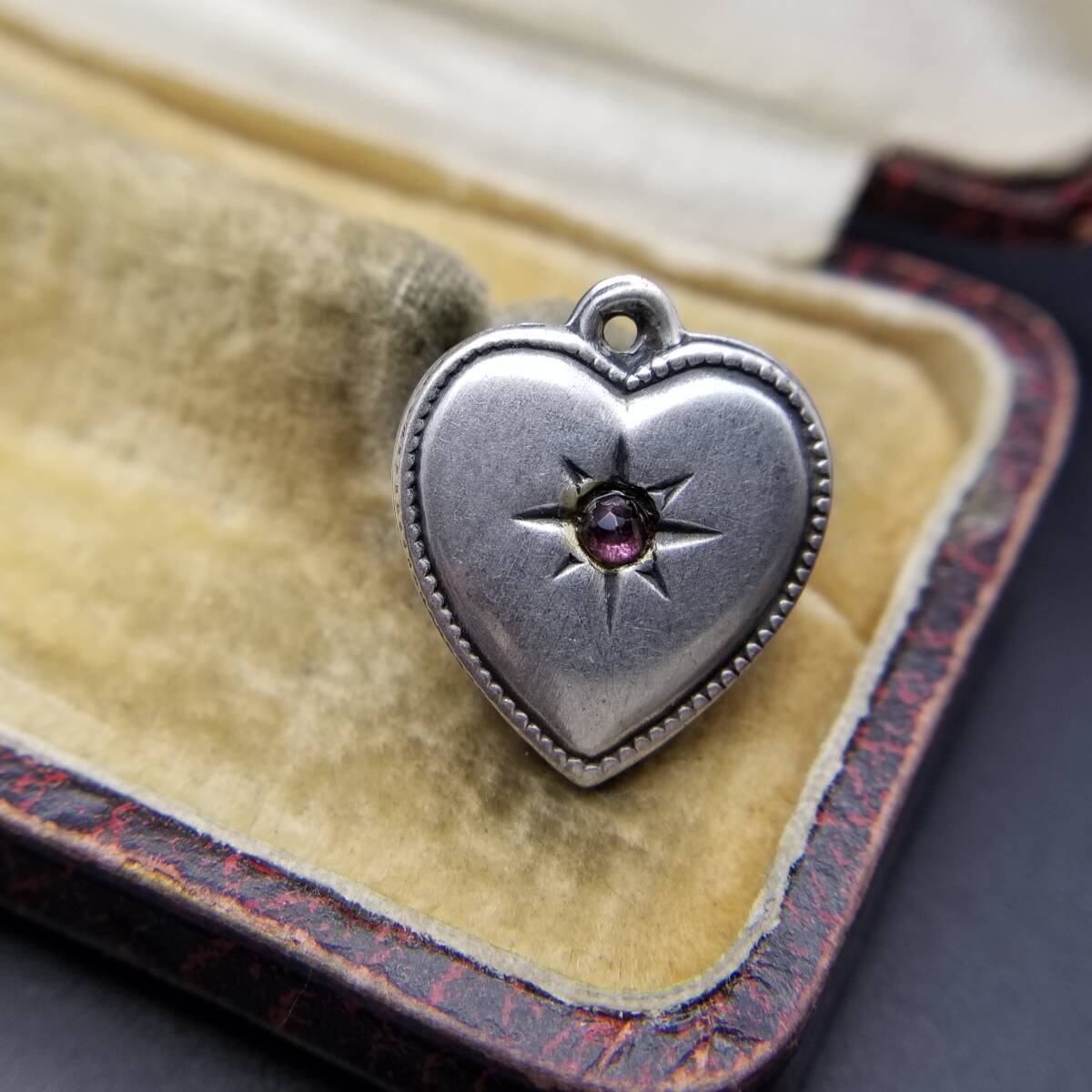 WWII期 ヴィンテージ スウィートハートジュエリー スターカット 紫石 チャーム 925 シルバー ペンダントヘッド ネーム彫金 Eloise Y25-E拍卖