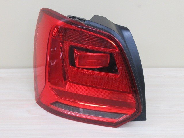 VW ポロ DBA-6RCJZ 左側テールライト (ym24-085)拍卖