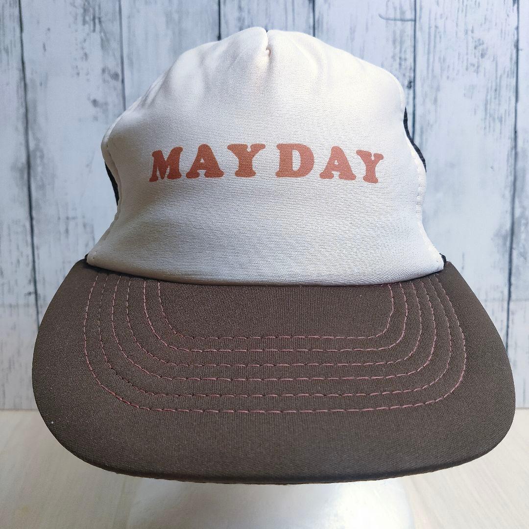 ツートンカラー トラッカーキャップ 5パネル 濃い茶白 プリント アウトドア MAYDAY メッシュ ダークブラウン dark brown ホワイト white拍卖