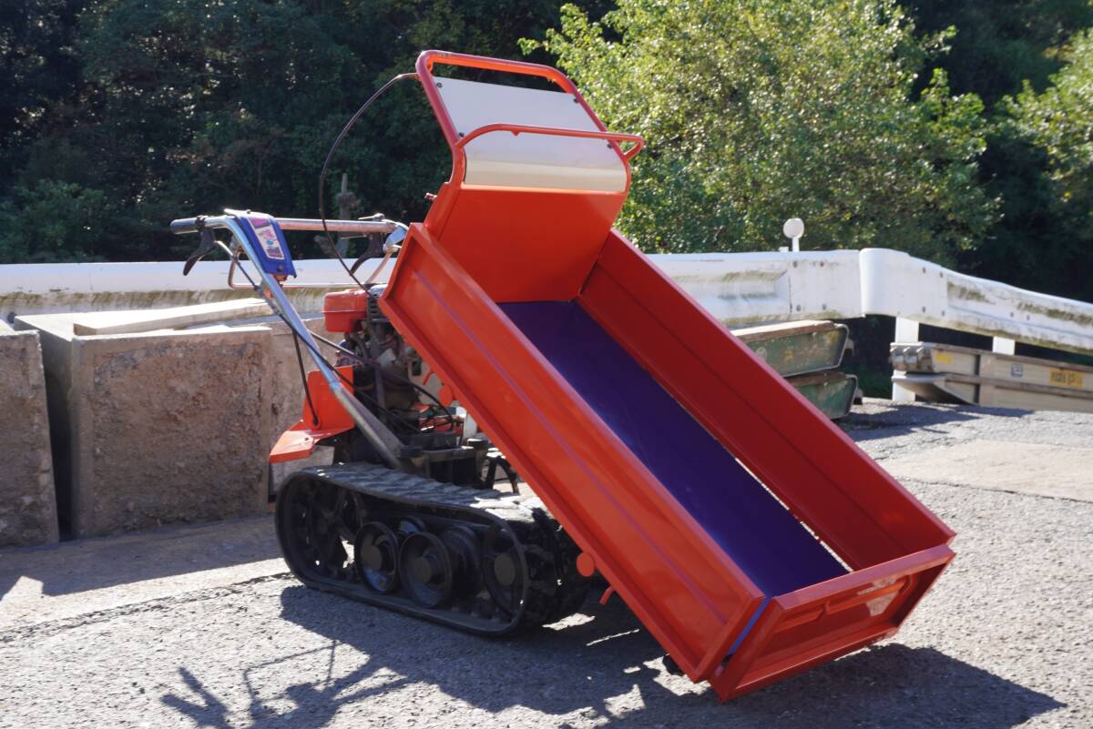 筑水キャニコム BFP302 農用運搬車 手動ダンプ クローラ型 最大積載量 200kg ガソリン 最大2.7馬力 運搬機 ★静岡県湖西市発★拍卖
