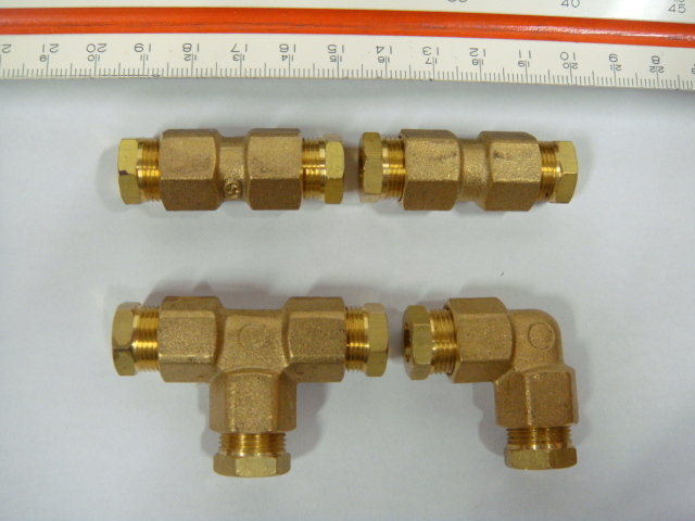 ★送料無料 灯油配管用銅管継ぎ手 8φ:T型1個:L1個:直型2個★拍卖