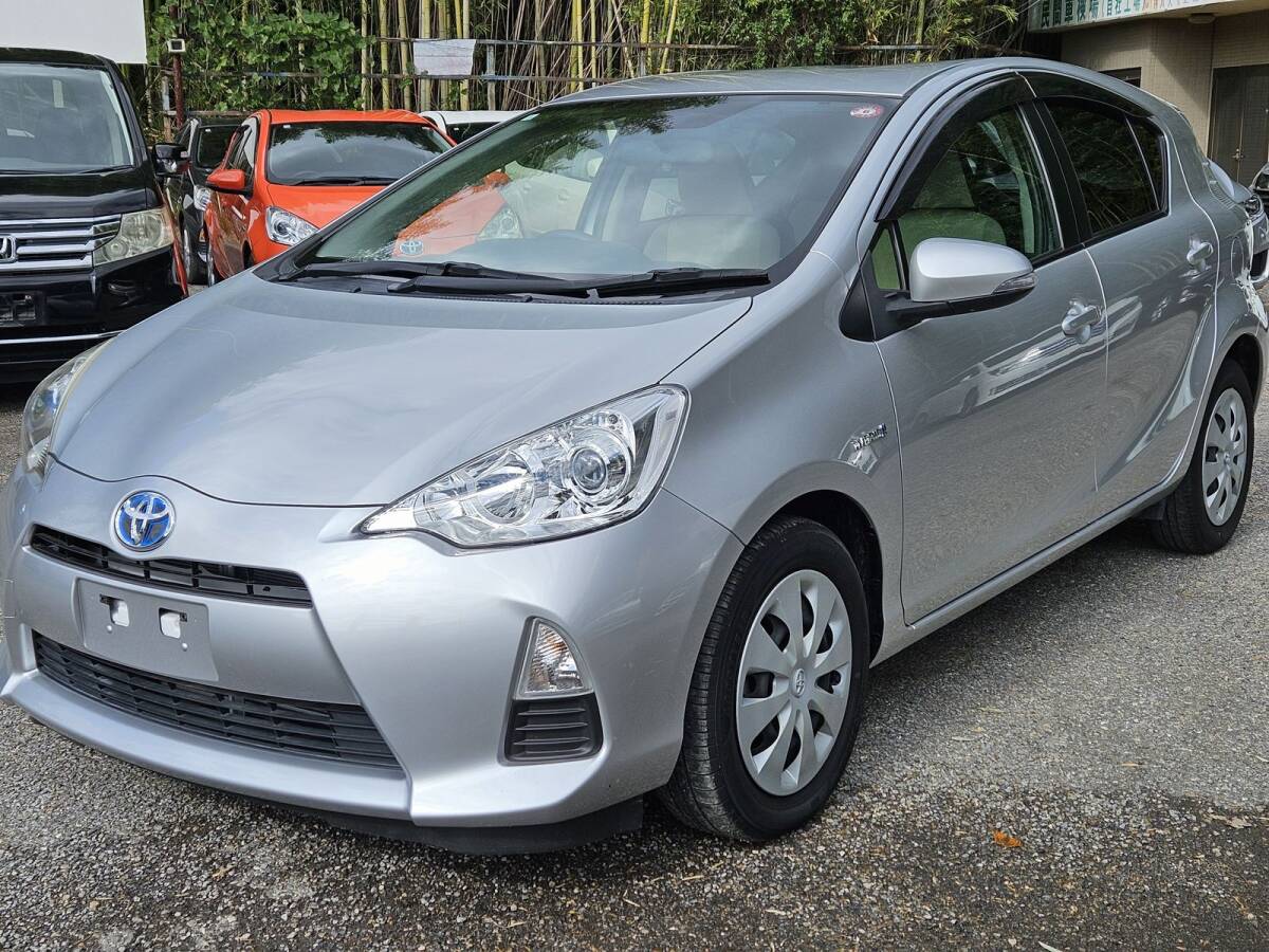 24年アクア・S・乗り出し総額49.8万円・実走行5万キロ・ナビ/TV/CD/ETC/オートライト/スマートキー×2/プッシュスタート/バックカメラ拍卖