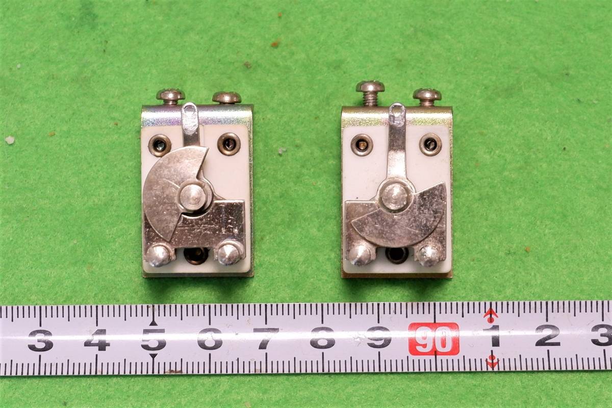 8pFくらいのトリマー・バリコン TS-520の外し品まとめて2個拍卖