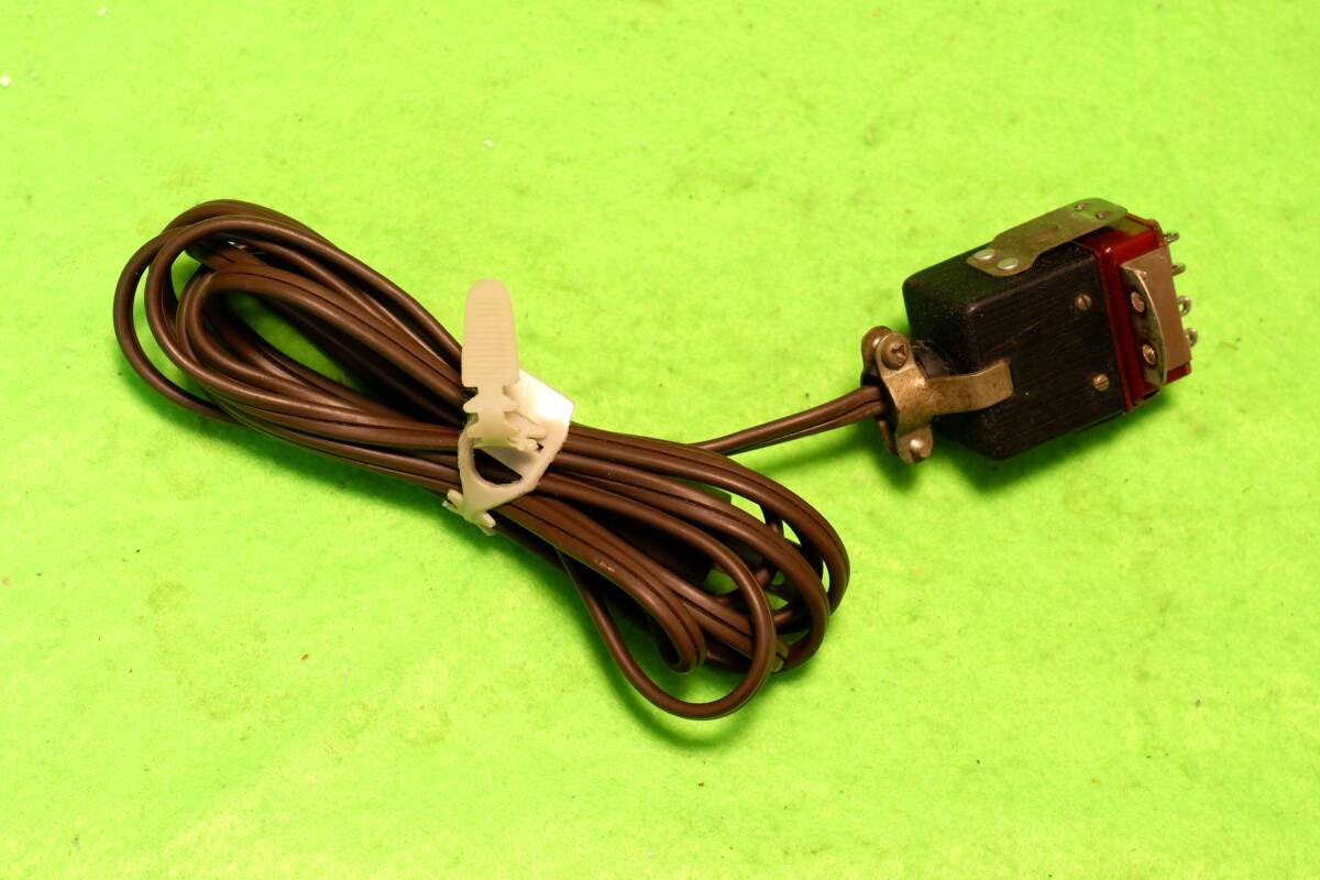 AC-100Vコード 機器側コネクタ付き TS-520外し品拍卖