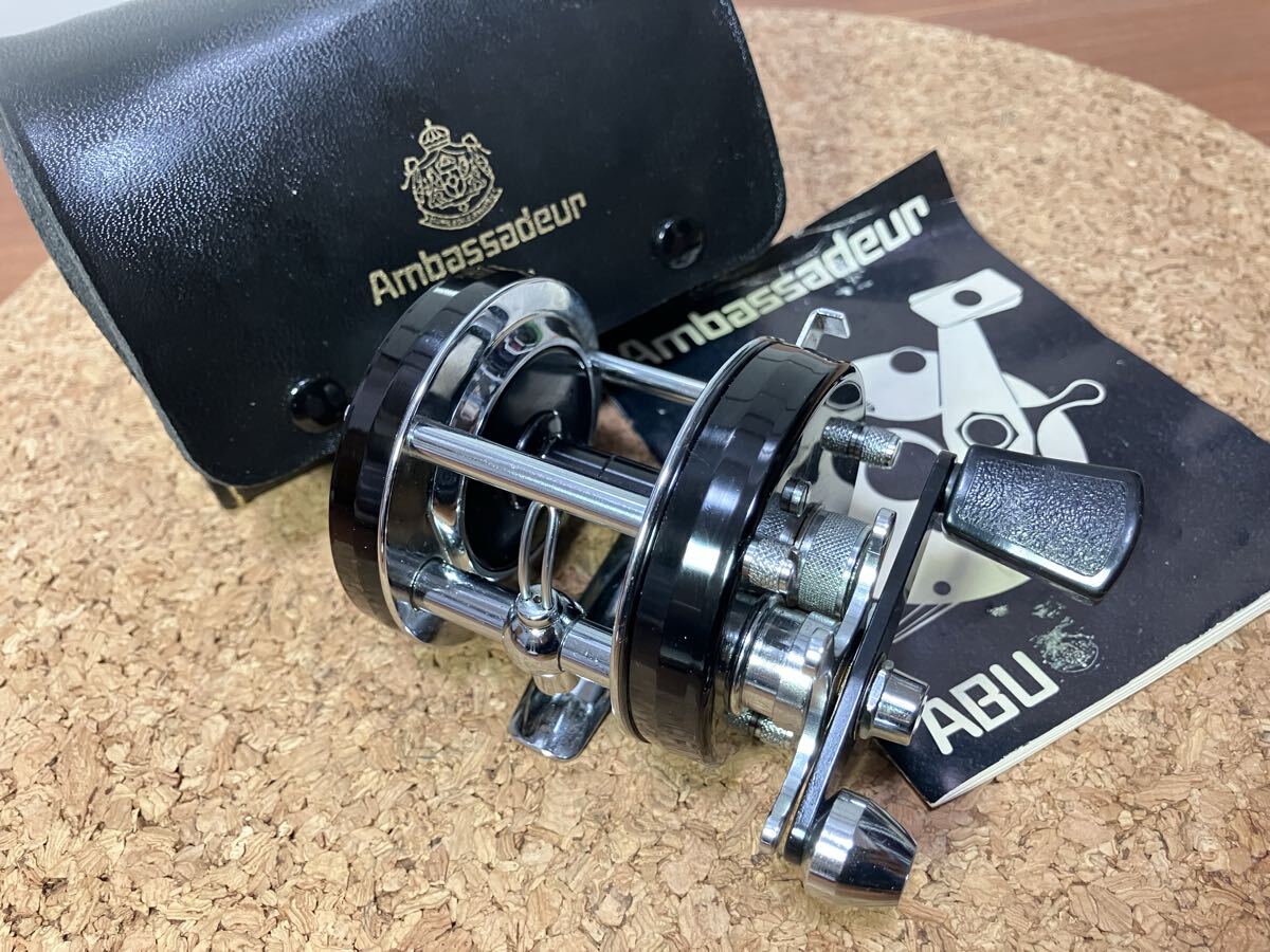 ★即決B!稀少 オールド アブ アンバサダー 5001C 左ハンドル 超美品 革ケース付 ビッグA 731001 シール エンブレム ABU Ambassadeur ★拍卖