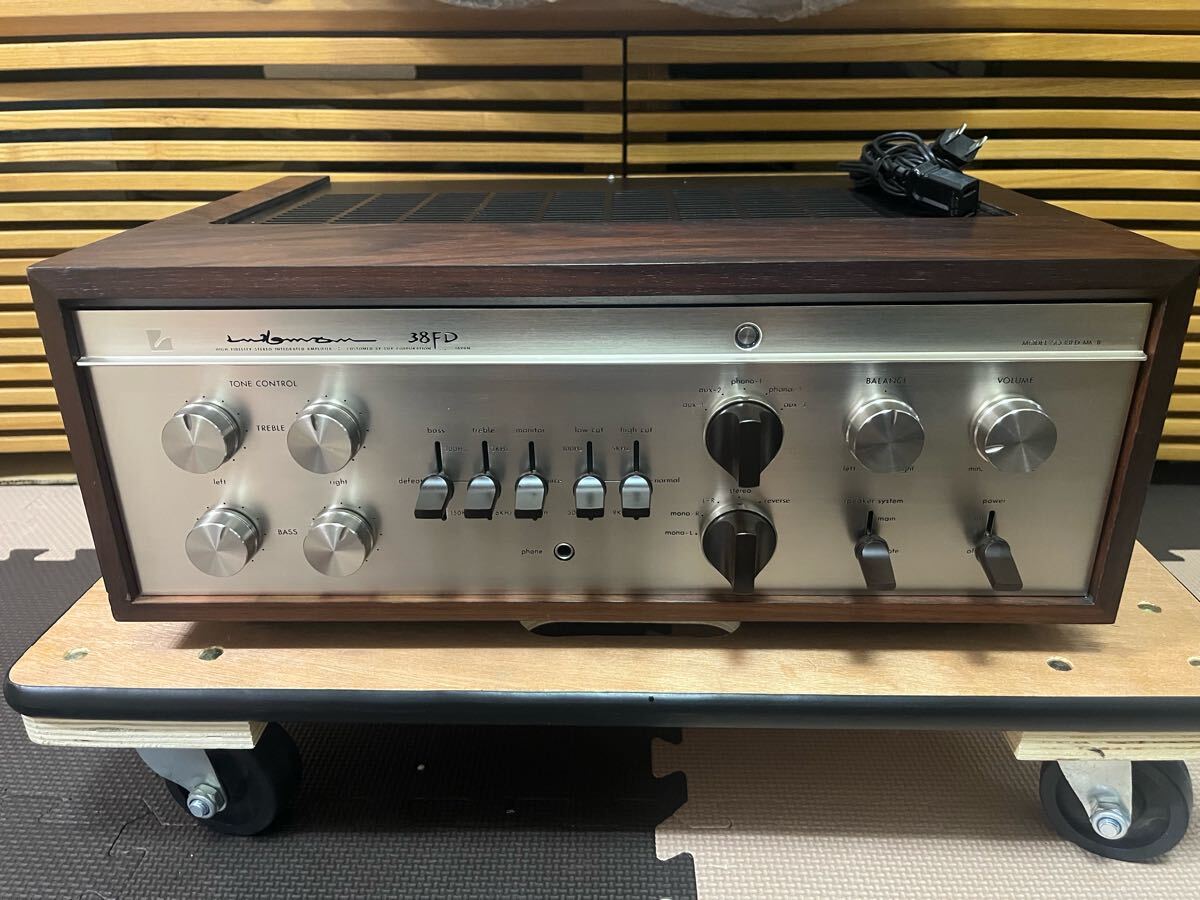 LUXMAN SQ38FD 真空管 プリメインアンプ ラックスマン (中古品) 。導通と動作確認済み。音出し確認はしています。拍卖