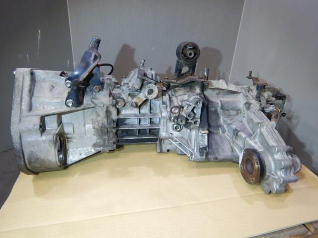 売り切りキャリィ EBD-DA63T マニュアルミッションASSY拍卖