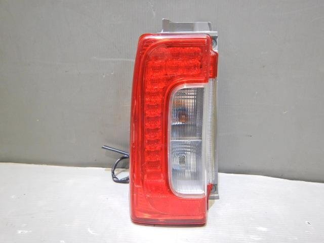 売り切りタント DBA-LA600S 左テールライト/テールランプ拍卖