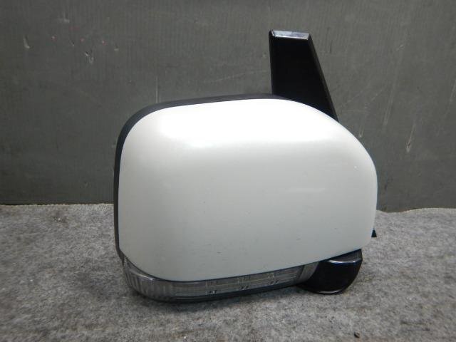 売り切りデリカD5 DBA-CV5W 右サイドミラー/右ドアミラー拍卖