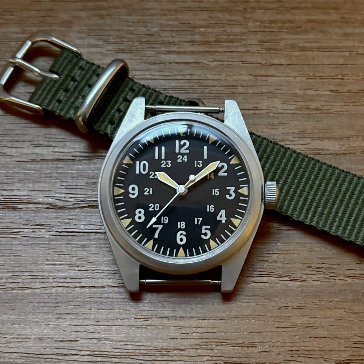 gg-w-113 ベンラス ブローバ ミリタリー アンティーク 手巻き ビンテージ ベトナム戦争 腕時計ミリタリーウォッチ 稼働品 機械式 軍用時計 拍卖