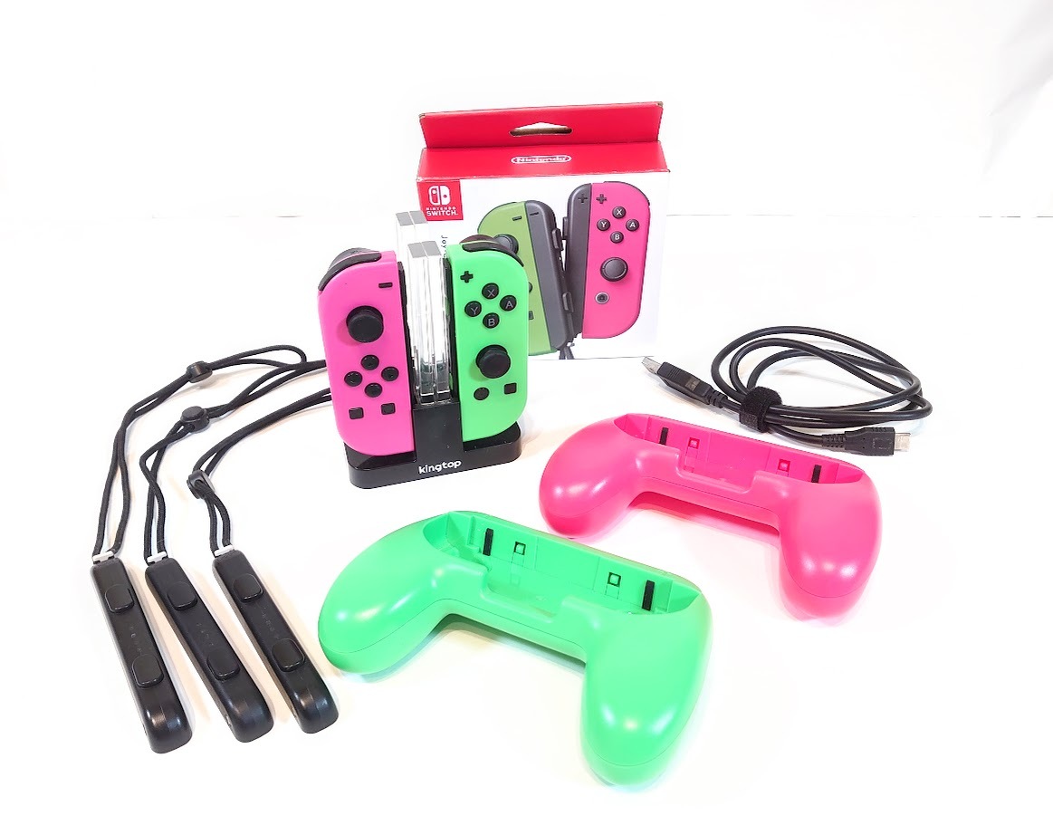 【美品】任天堂スイッチJoy-con2個、充電器、ストラップ3本、グリップホルダー2個拍卖