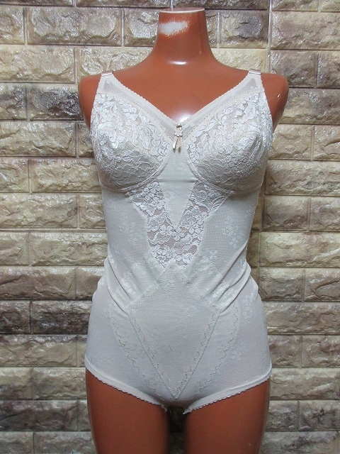 S-540★ワコール・ARA188♪補正・ボディスーツ(D75L)★拍卖