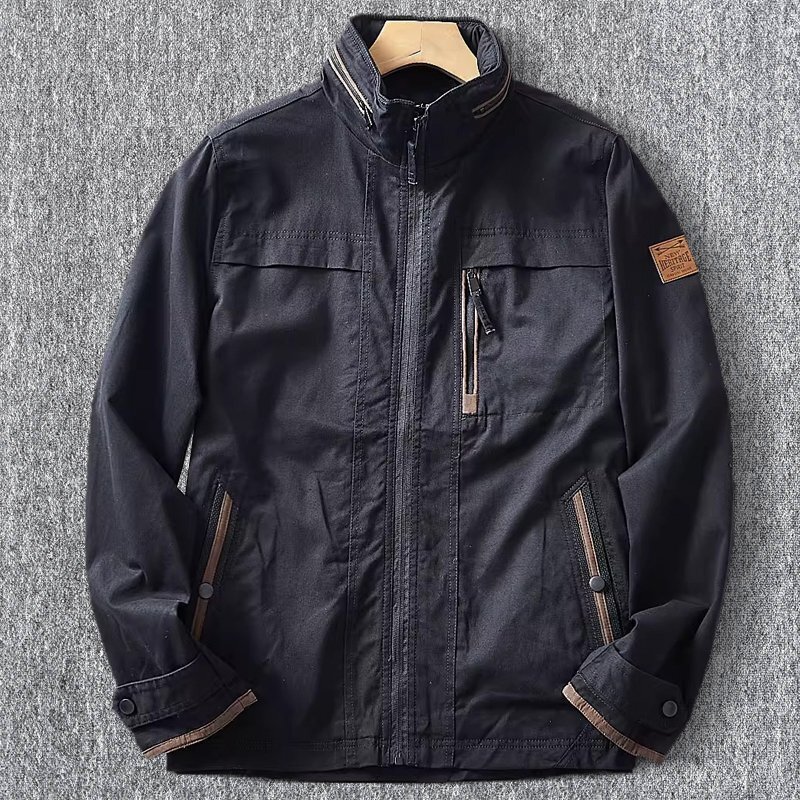 ドイツから発送!盤石の品質! 国内未販売 新品 メンズジャケット 隠せるフード付き 春秋 アウトドアジャケット/黒T6032-XL拍卖