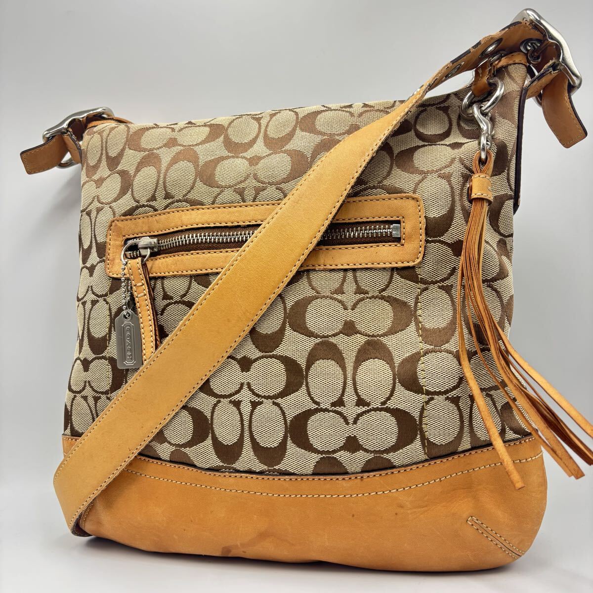 FN20251003-1025-422 COACH コーチ シグネチャー ショルダーバッグ 斜め掛け クロスボディ 総柄 レディース 鞄 婦人バッグ拍卖