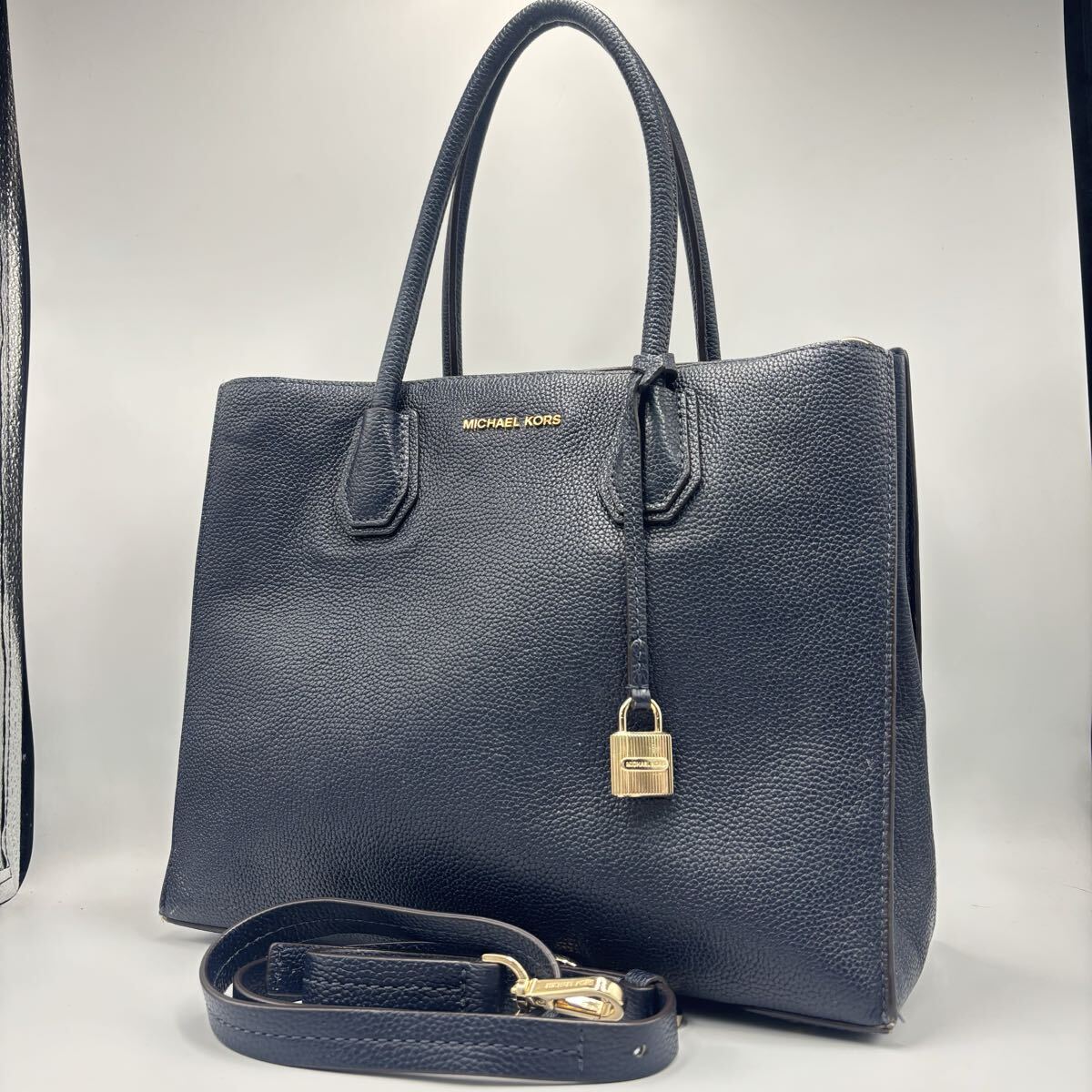 FN20251010-1025-1093 MICHAEL KORS マイケルコース 2way ハンドバッグ ショルダーバッグ トートバッグ ゴールド金具 ネイビー系拍卖