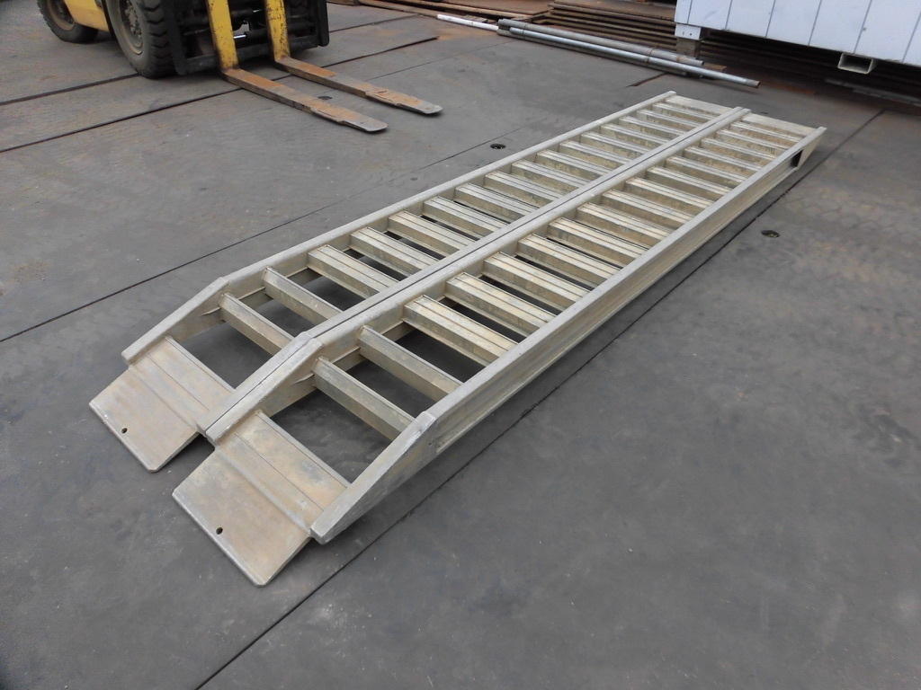 埼玉川越発★890 アルコック MD-3640F 4t/組 アルミブリッジ 2本セット ベロタイプ 3.8m 福山通運様 発送可能(個人様宛は支店止め)売切★拍卖