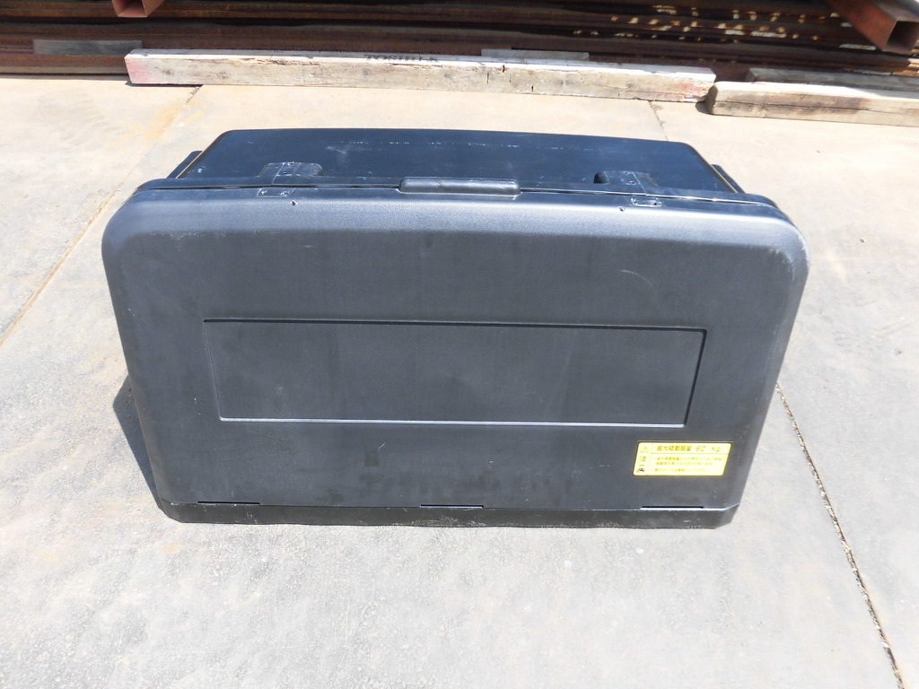 埼玉川越発★694 中古品 PP工具箱 幅900mm トラック 欠品部品あり ジャンク 売切★拍卖