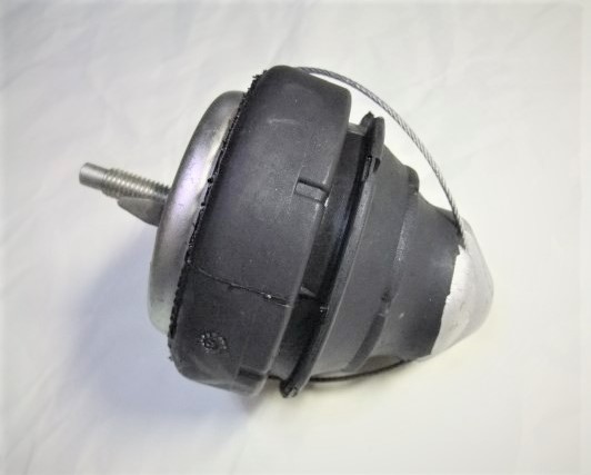 (送料込) ボルボ 850 S70 V70 C70 エンジンマウント【URO製・新品】前側フロント拍卖