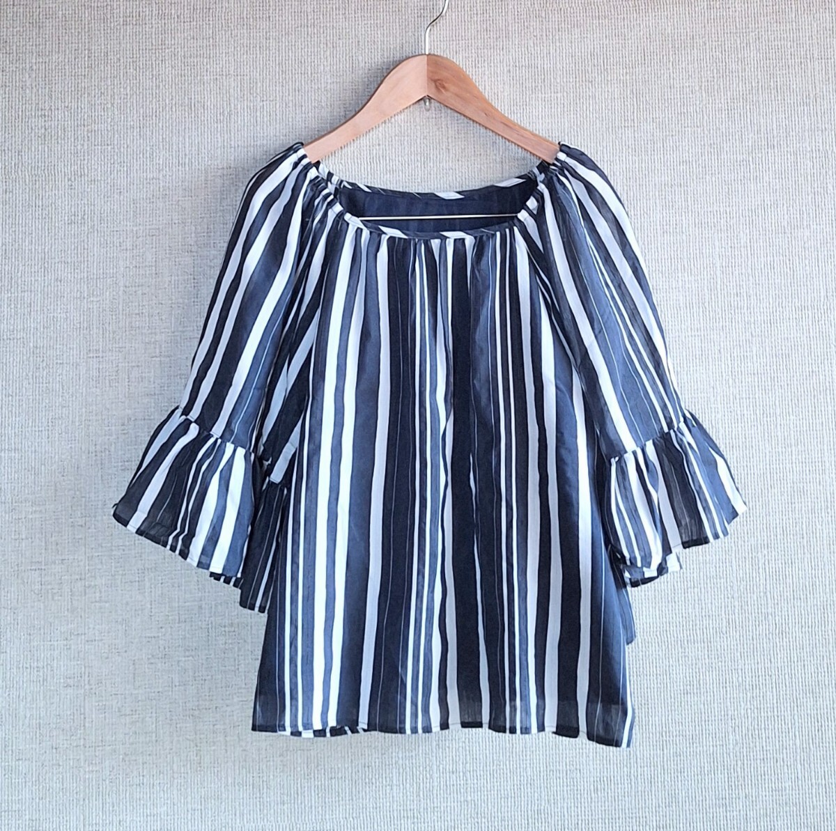 ★セレクトショップ購入 上質 大人きれいめ ワイドフレアスリーブブラウス 1 日本製 Traje Co. Ltd 超美品★拍卖