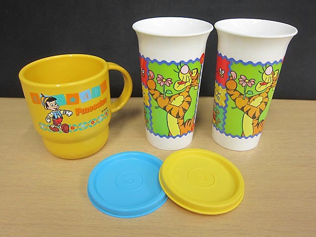 【美品】 TUPPERWARE タッパーウェア ピノキオマグ&くまのプーさん蓋つきコップ 3点セット拍卖