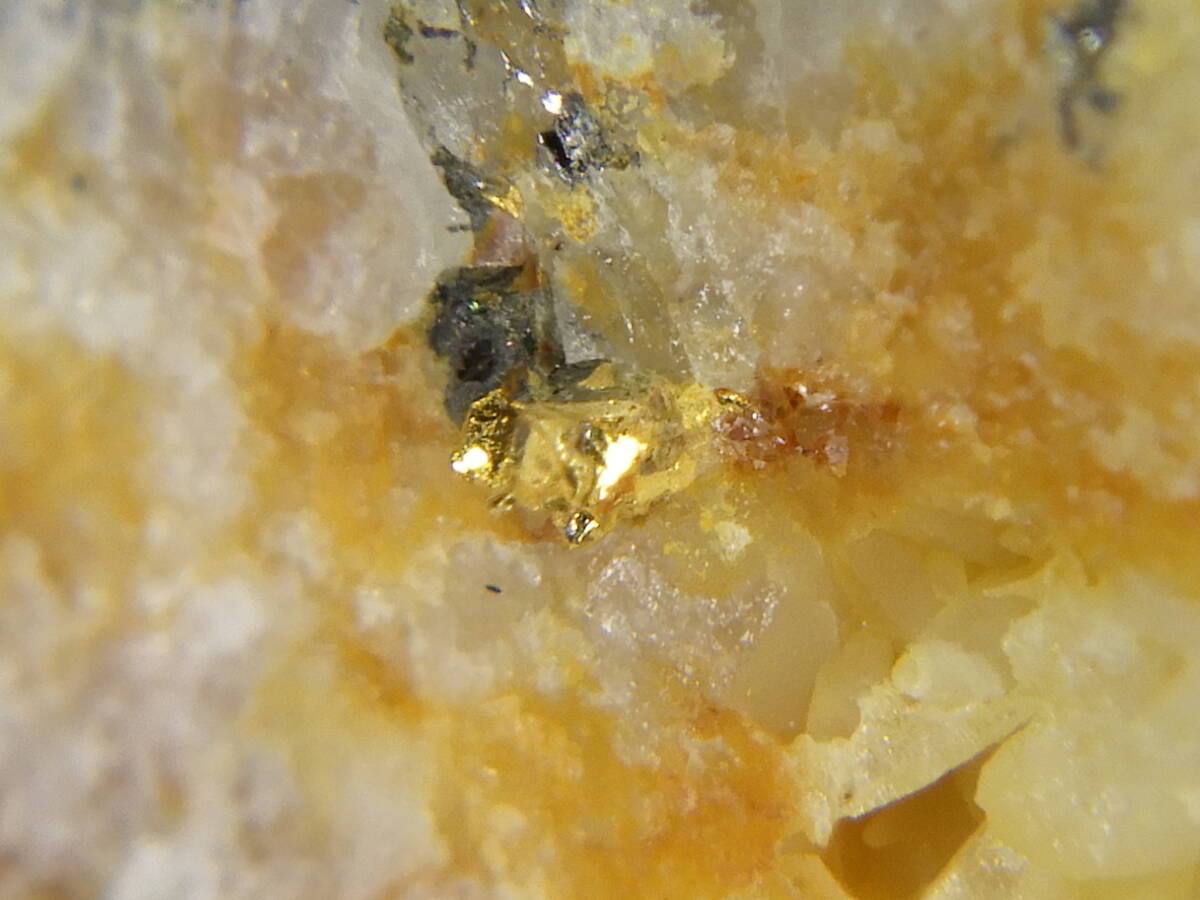国産鉱物  長野県金鶏鉱山 自然金・テルル蒼鉛鉱拍卖