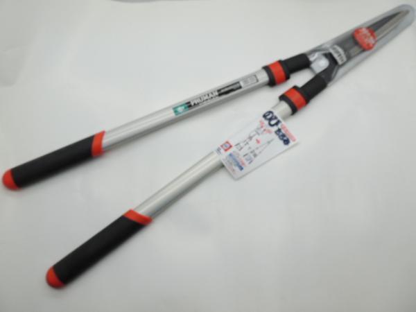 五十嵐刃物 プルーマン のびちぢみ 伸縮自在刈込鋏 OM-900 ぷるーまん PRUMAN JAN 4953821302012 かりこみはさみ拍卖