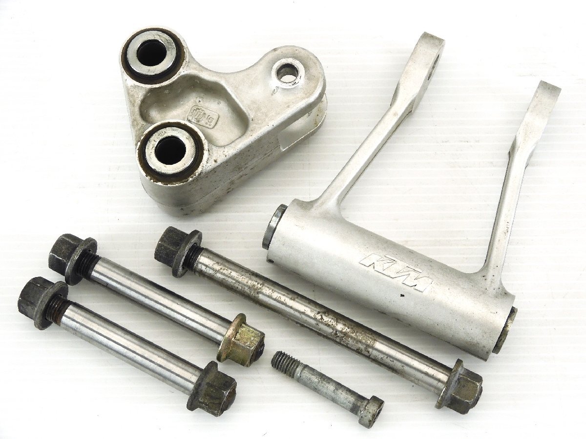 60@1046【評価A】 KTM 690 SUPERMOTO スーパーモト R 実動 純正 リアショック スイングアーム リンク 75004083000拍卖