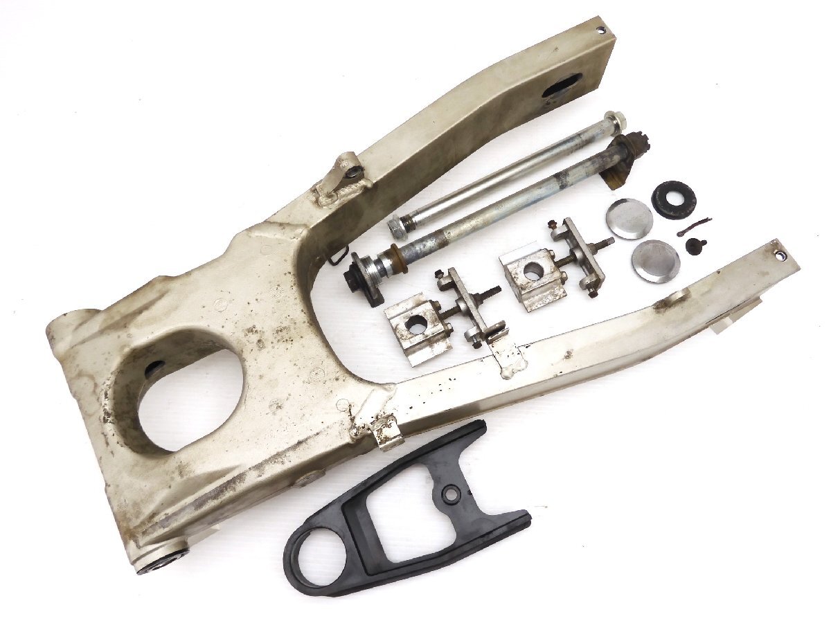 140@1055【評価A】 ZZ-R600 ZZR600 ZX600E 純正 スイングアーム ASSY リア アクスルシャフト チェーン アジャスター Ninja ZX-6 ZZ-R400拍卖