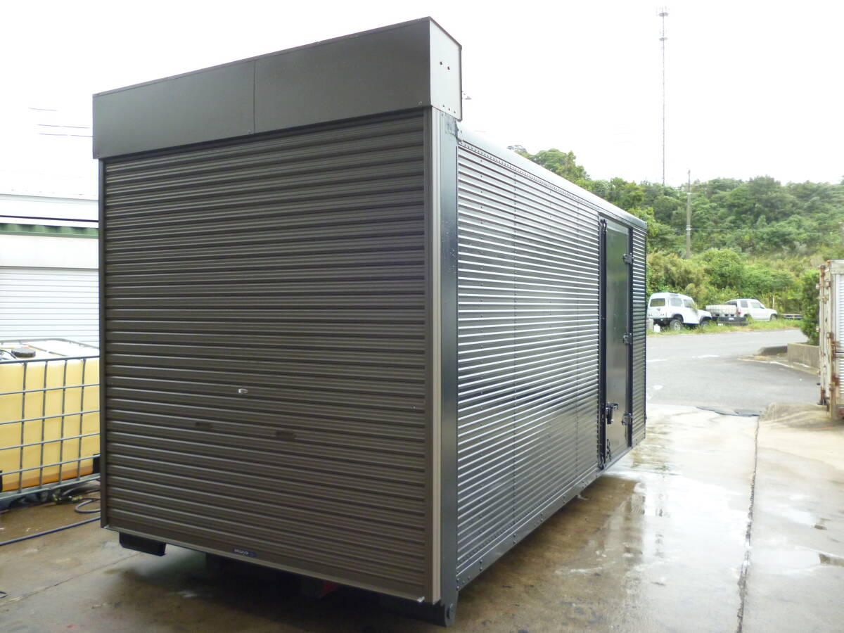 アルミ.コンテナ  倉庫 ブラウンシャッター新品 長さ 4660mm  鍵有り バイクガレージ .箱. ハウス . 作業場. 物置、資材倉庫拍卖