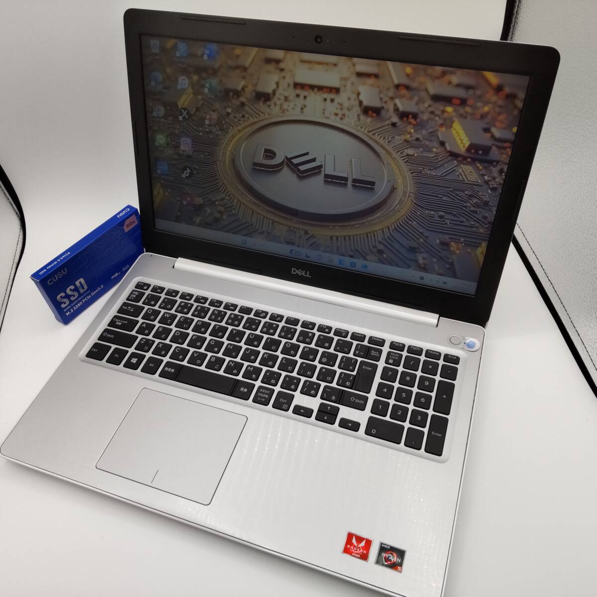 【送料無料】DELL Inspiron 5575 ★ プラチナシルバー★Ryzen5★メモリ16GB★新品SSD512GB★15.6型拍卖