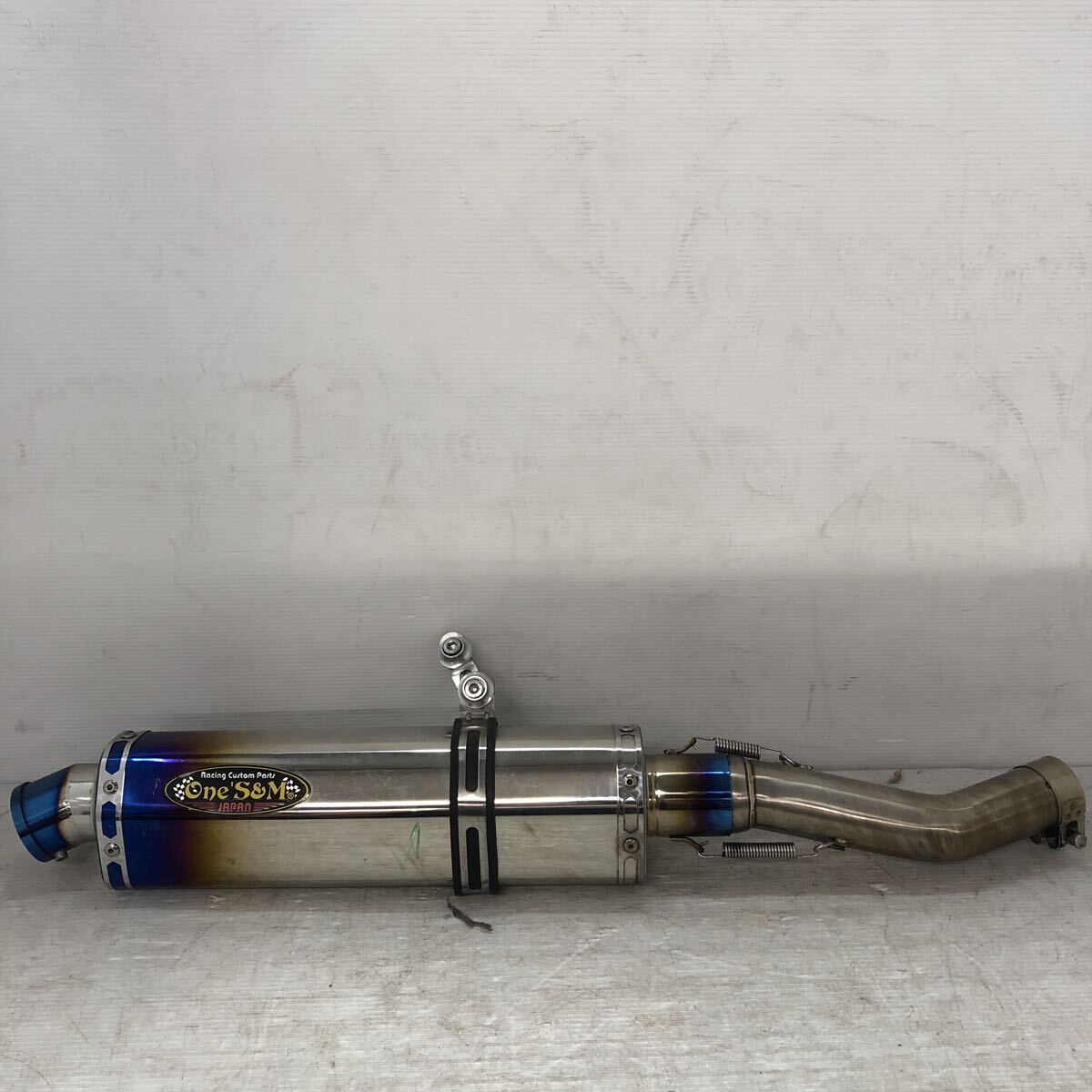 GSX250R LC6DN11AZ01〜より取り外し社外マフラー拍卖