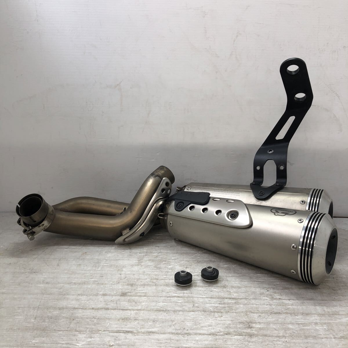 : スクランブラー1100 ML0KF00AAKT〜 テルミニョーニスリップオンマフラー拍卖