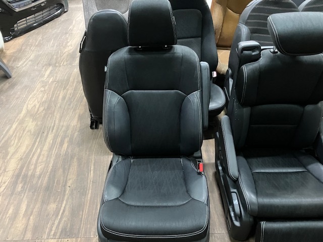 日産E52 エルグランド★純正ハーフレザー運転席シート★ドライバーズシート★DBA-PE52/PE52/E52/PNE52/TE52/TNE52拍卖