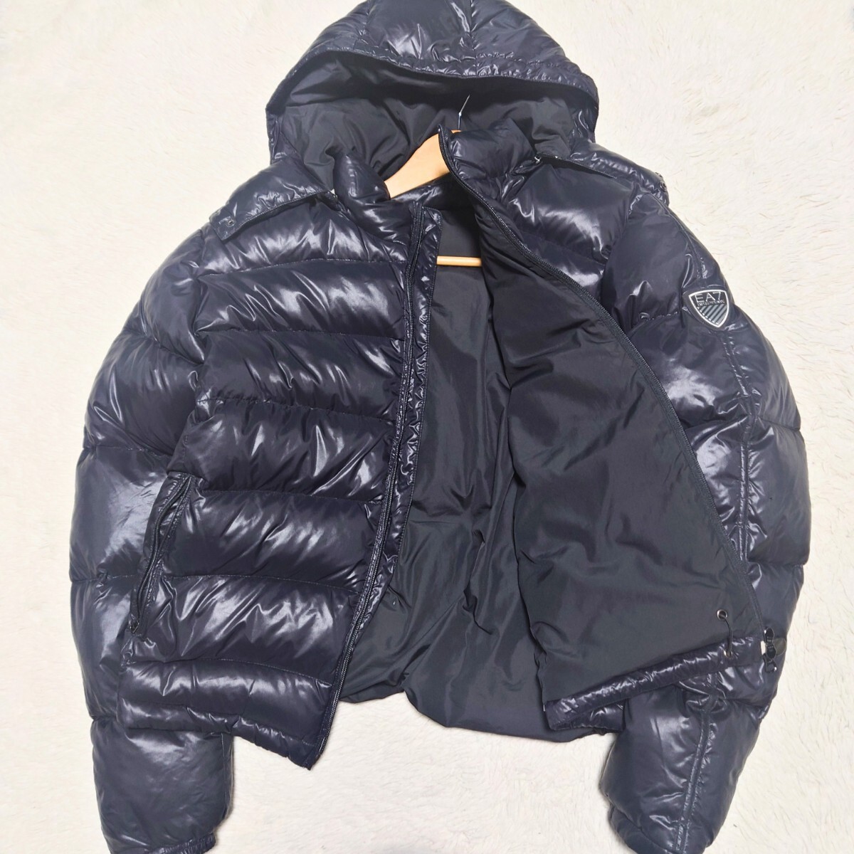 【1円〜】希少なLサイズ エンポリオアルマーニ EMPORIO ARMANI ダウンジャケット エンブレムロゴ ダブルジップ フード取り外し可能拍卖